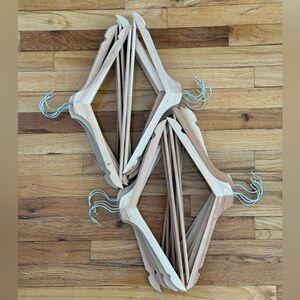 NEW IKEA BUMERANG Hanger natural Set of 23